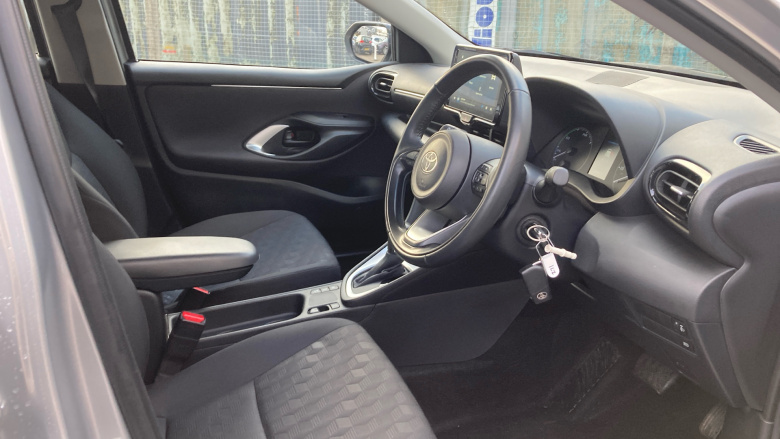 Toyota Yaris 1.5 Hybrid Icon 5dr CVT Hybrid Hatchback